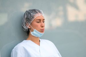 کلاه یکبار مصرف دور کش موجود در انواع رنگ