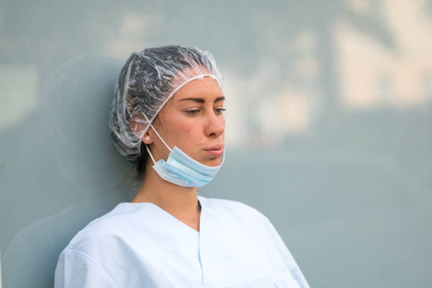 کلاه یکبار مصرف دور کش موجود در انواع رنگ