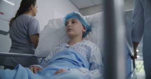 لباس بستری کودک با طراحی شاد و راحت مناسب استفاده بیماران کوچک